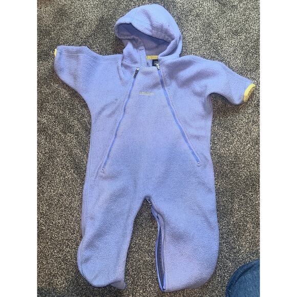 Vintage Patagonia one piece size large 16-20 pounds